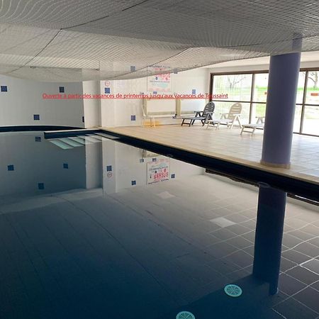 Appartement dans résidence avec piscine et parking Uzès Extérieur photo