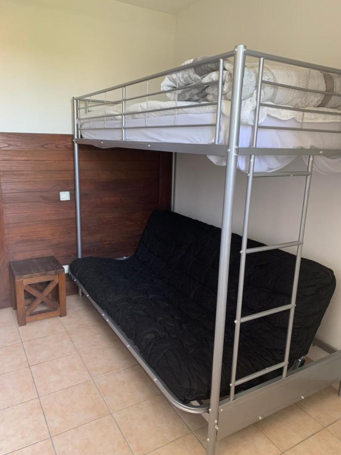 Appartement dans résidence avec piscine et parking Uzès Extérieur photo